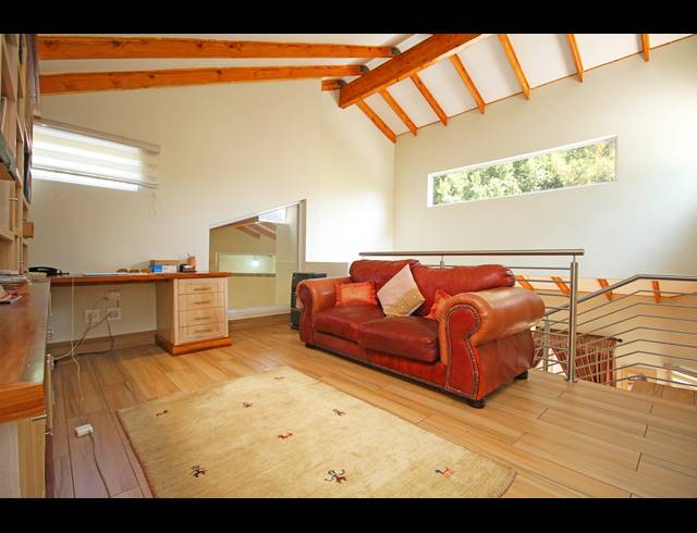 5 BEDROOM HOUSE FOR SALE IN HOUGHTON ESTATE